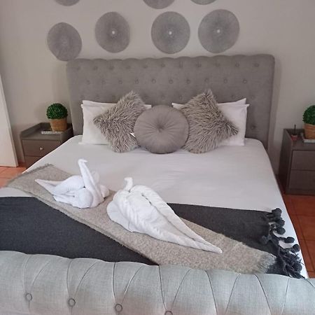 Arbor Lodge East London Esterno foto