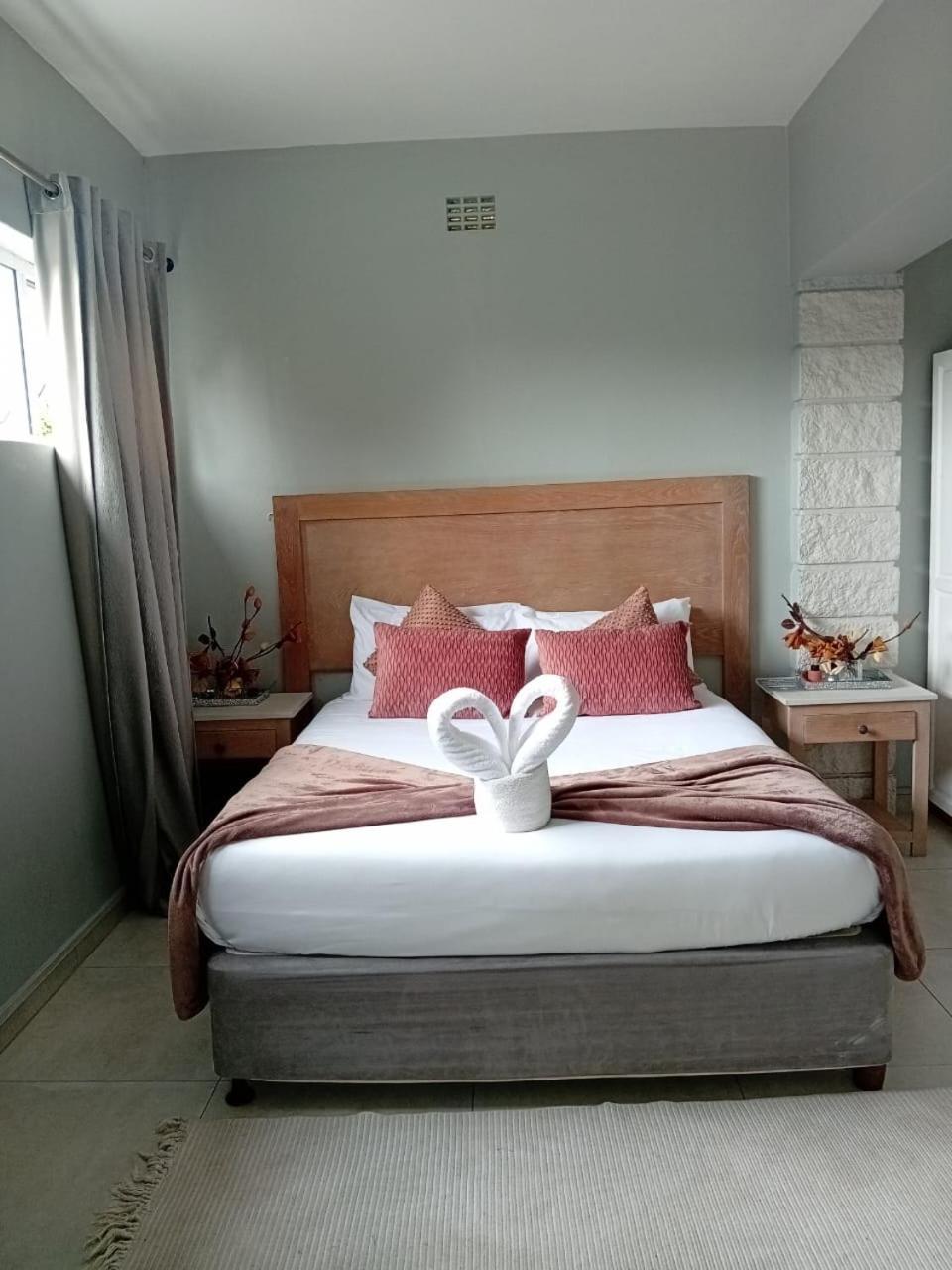 Arbor Lodge East London Esterno foto